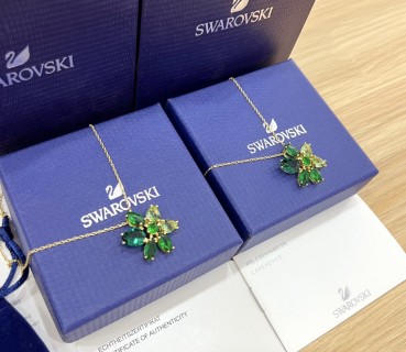 Swarovski Gema Green Crystal Flower Pendant Necklace view 5
