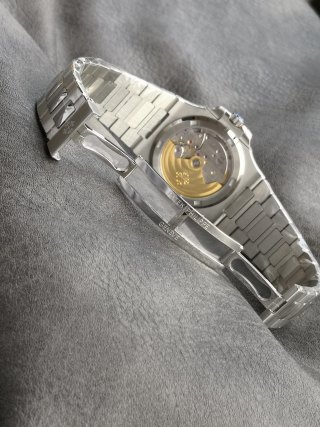 Patek Philippe Nautilus 5711 Green Dial Steel Watch view 8