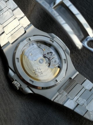 Patek Philippe Nautilus 5711 Green Dial Steel Watch view 9