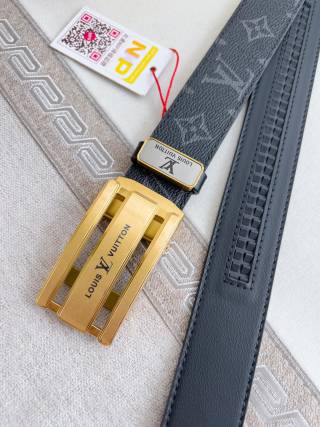 Louis Vuitton Automatic Buckle Belt Black Monogram view 6