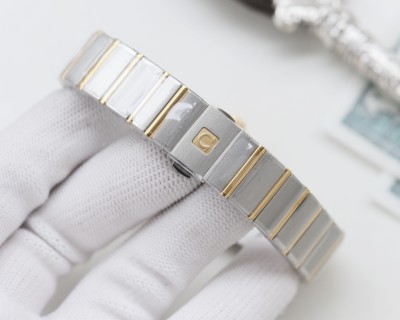 Omega Constellation 27mm Two-Tone Diamond Quartz Watch view 8