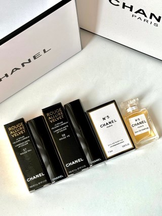 Chanel N°5 Rouge Allure Velvet Gift Set – 3pc Luxury Bundle view 4
