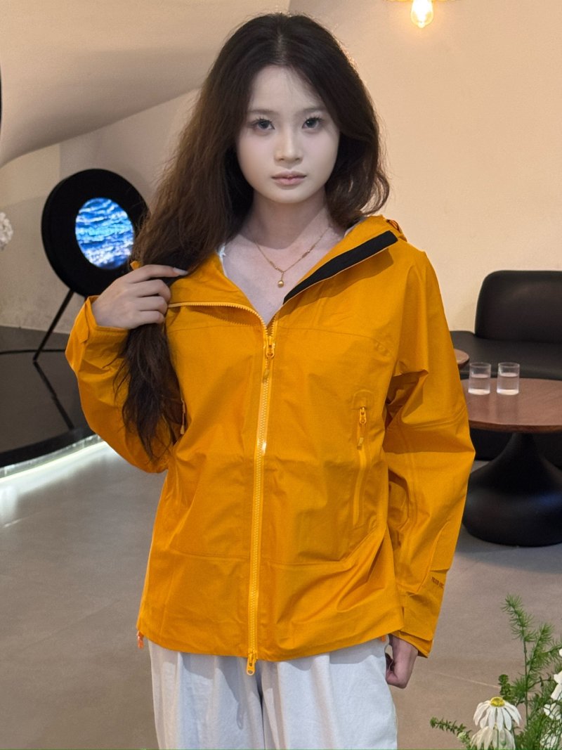 Stone Island Bogota LT Lightweight Jacket Orange view