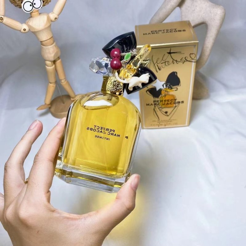 Marc Jacobs Perfect Intense 100ml EDP Spray view