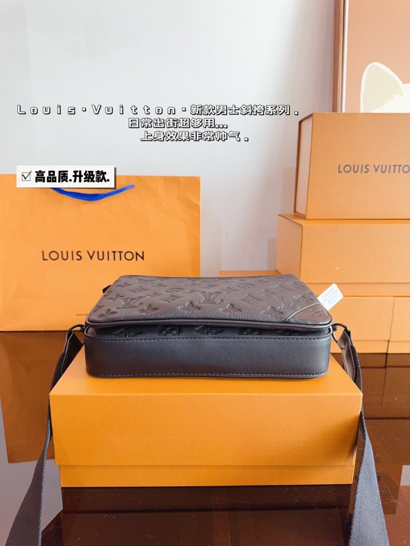 Louis Vuitton Pochette Trio Monogram Messenger Bag - Black view