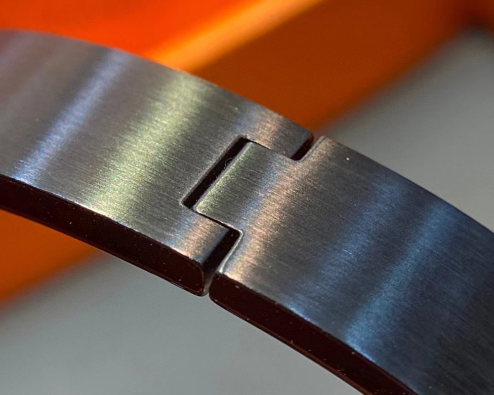 Hermès H Flat Head Matte Black Bracelet view