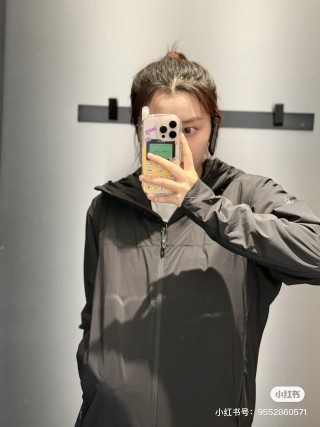 Kailas Black Puffer Jacket Women view 2