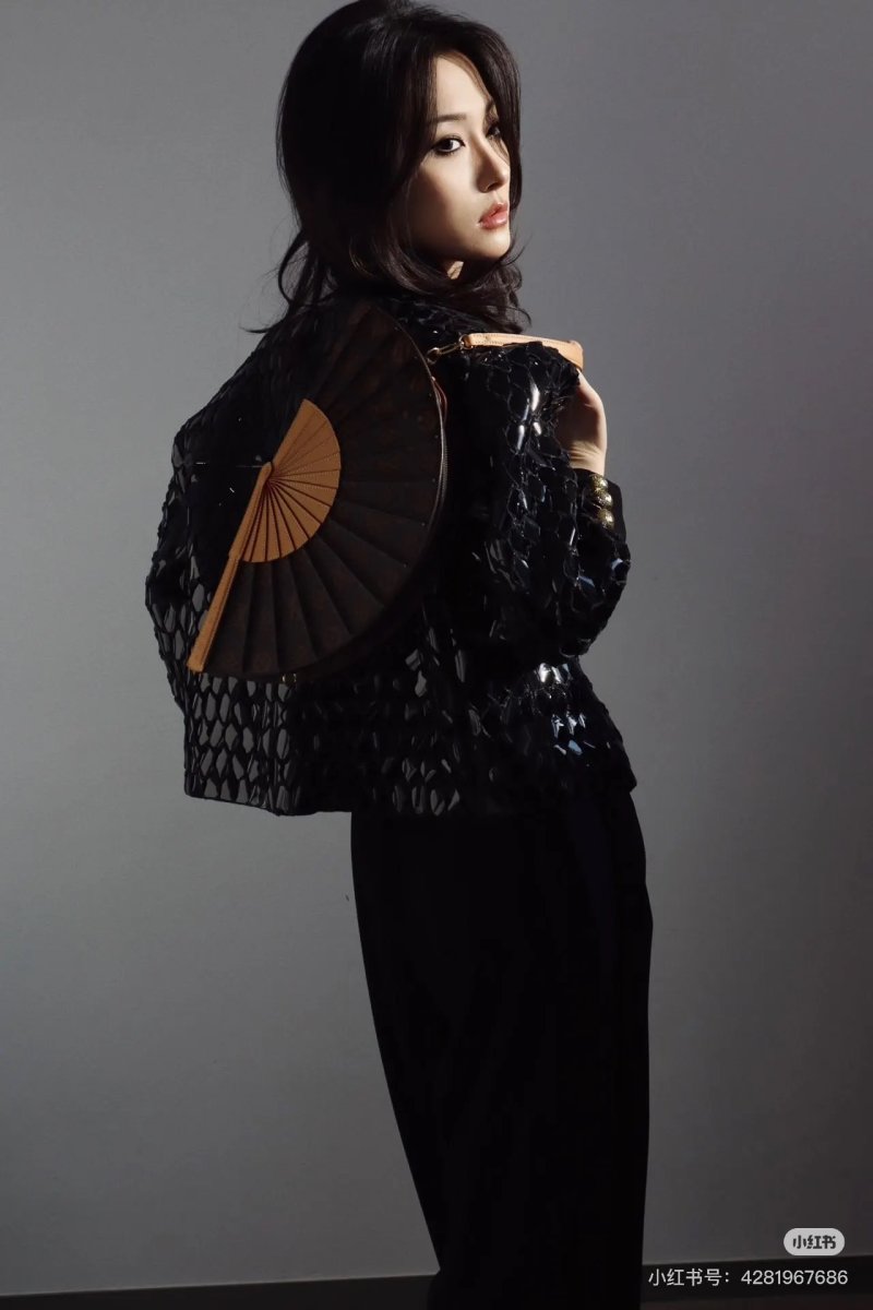 Louis Vuitton Monogram Fan Bag Brown view