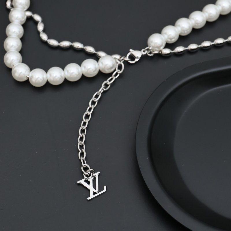 Louis Vuitton Pearls Fusion Layered Necklace Silver view