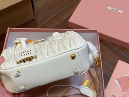 Miu Miu Arcadie Matelassé White Quilted Crossbody Bag view 8