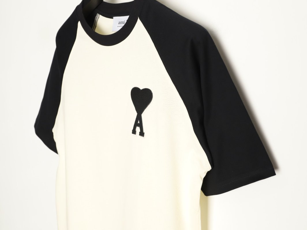 Ami Paris Color-Block Heart Embroidered T-Shirt Cream Black view