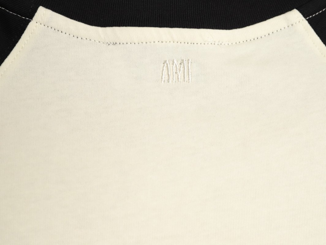 Ami Paris Color-Block Heart Embroidered T-Shirt Cream Black view