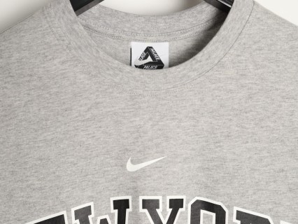 Nike x Palace New York Collaboration T-Shirt Grey view 5