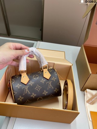 Louis Vuitton Speedy Monogram Canvas Handbag - Navy view 4