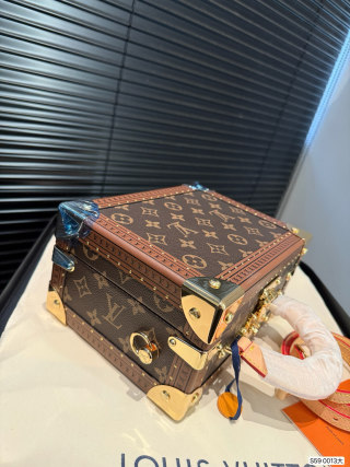 Louis Vuitton Petite Malle Hard Box Bag Monogram Canvas view 3