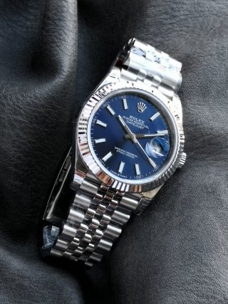Rolex Datejust 41mm Steel Blue Dial Watch M126334 view 3