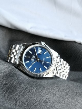 Rolex Datejust 41mm Steel Blue Dial Watch M126334 view 4
