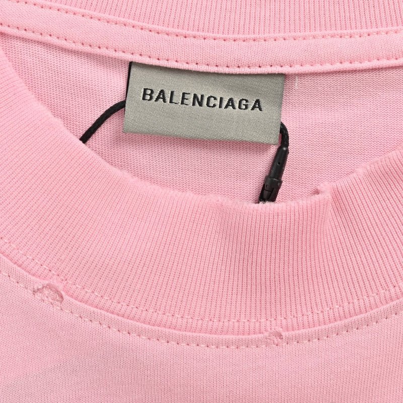 Pink Graphic Crop T-Shirt with Dark Print Detail view
