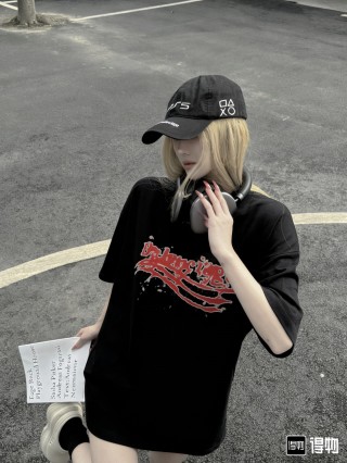 Black Oversized Graphic Print Short Sleeve T-Shirt view 2