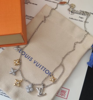 Louis Vuitton Gram Monogram Floral Zirconia Necklace - Silver view 4