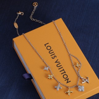 Louis Vuitton Gram Monogram Floral Zirconia Necklace - Silver view 7