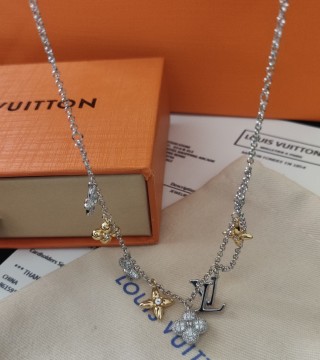 Louis Vuitton Gram Monogram Floral Zirconia Necklace - Silver view 9