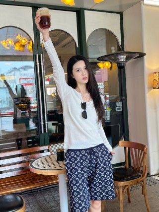 Louis Vuitton Monogram Navy Knit Shorts view 7