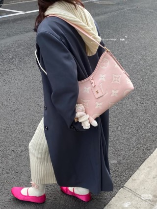 Louis Vuitton Coussin PM Monogram Embossed Pink Shoulder Bag