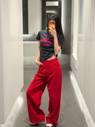 Black Cropped T-Shirt with Pink Graphic Print view 2