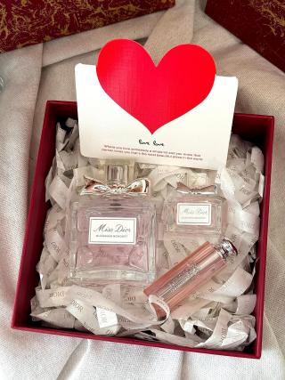 Dior Miss Dior 50ml Limited Edition Gift Set with Lip Tint view 3