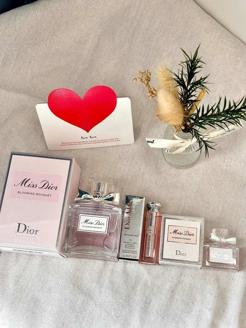 Dior Miss Dior 50ml Limited Edition Gift Set with Lip Tint view