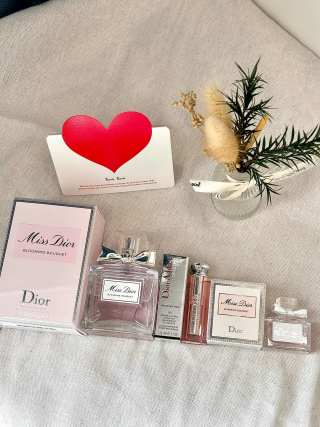 Dior Miss Dior 50ml Limited Edition Gift Set with Lip Tint view 4