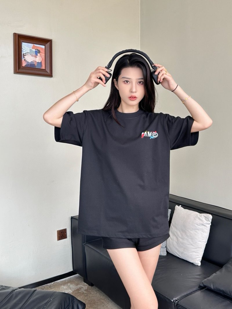 MM6 Maison Margiela Logo Black T-Shirt view