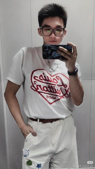 Essentials White Heart Logo T-Shirt Red Print view 4