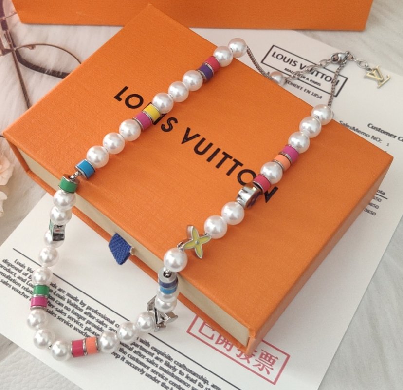 Louis Vuitton MNG Pearl Party Necklace - Multicolor view