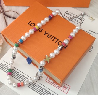 Louis Vuitton MNG Pearl Party Necklace - Multicolor view 3