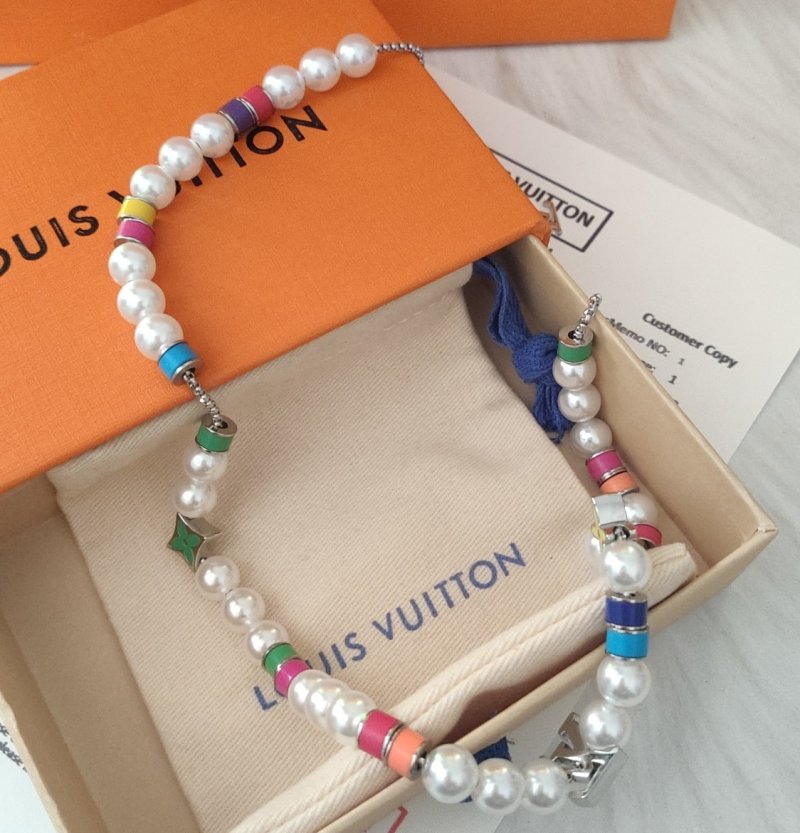 Louis Vuitton MNG Pearl Party Necklace - Multicolor view