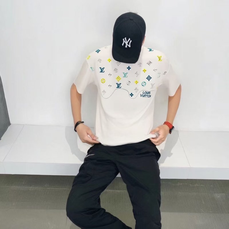Louis Vuitton Monogram White Short Sleeve T-Shirt view