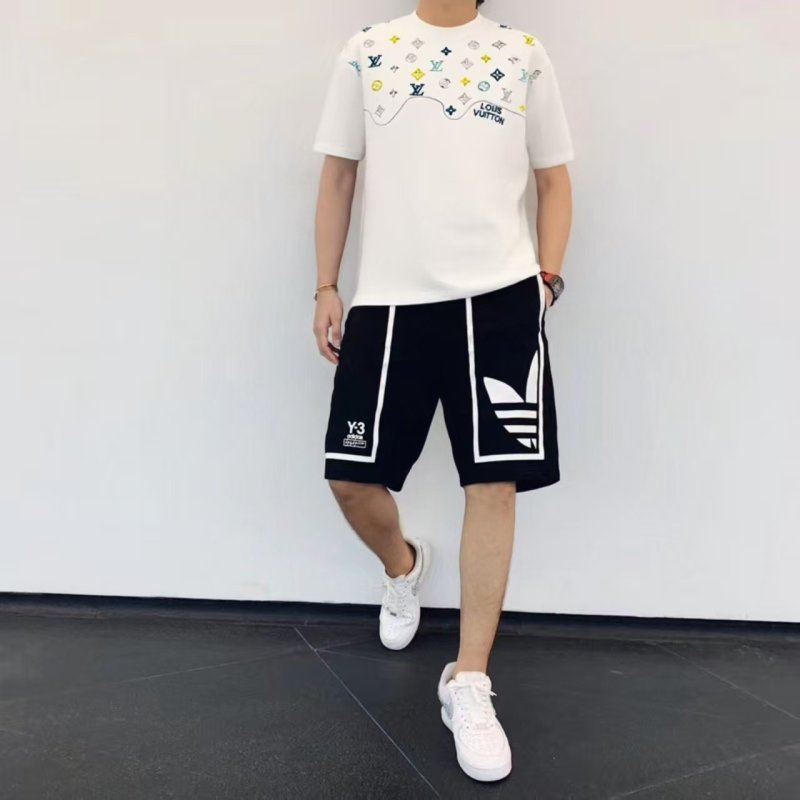 Louis Vuitton Monogram White Short Sleeve T-Shirt view