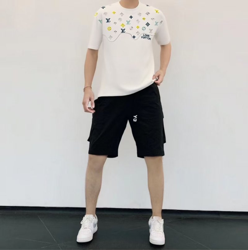 Louis Vuitton Monogram White Short Sleeve T-Shirt view