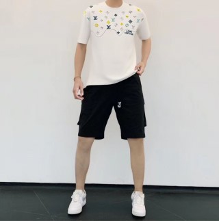 Louis Vuitton Monogram White Short Sleeve T-Shirt view 5
