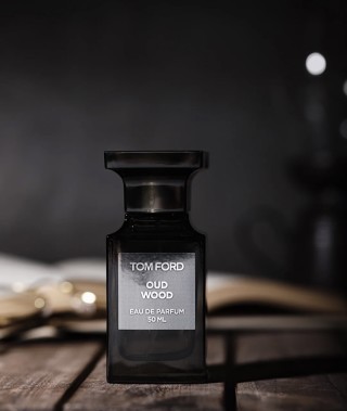 Tom Ford Oud Wood Eau de Parfum 100ml view 6
