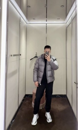 Puffy Grey Down Jacket – Warm Winter Coat view 9
