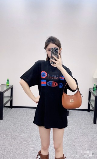 Gucci Logo Print Black Short Sleeve T-Shirt view 4