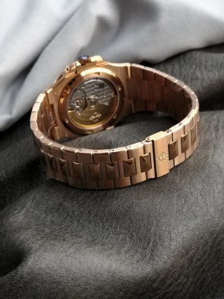 Patek Philippe Nautilus 5711 Rose Gold Brown Dial 40mm view 8