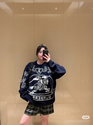 Burberry Navy Equestrian Crest Knit Sweater view 5