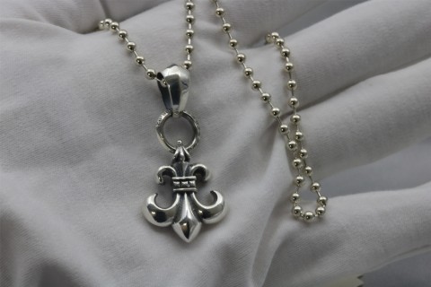 Chrome Hearts Fleur-de-Lis Silver Pendant Necklace view 9