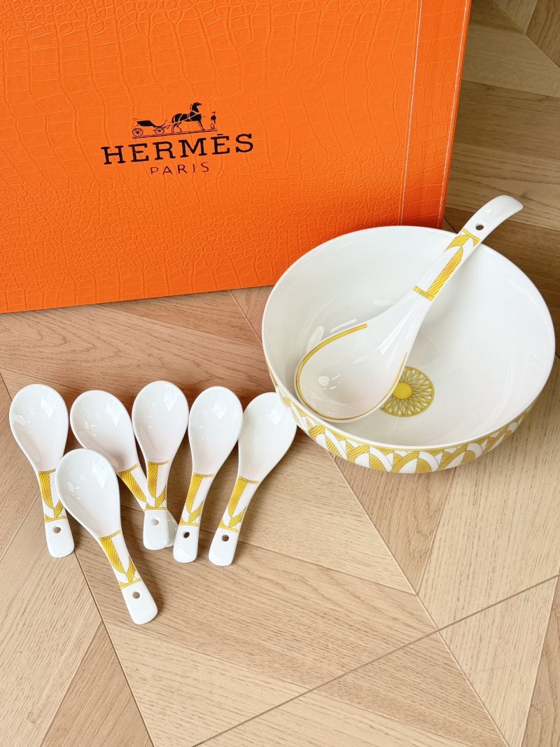 Hermès Paris Porcelain Spoon & Bowl Set - White Gold