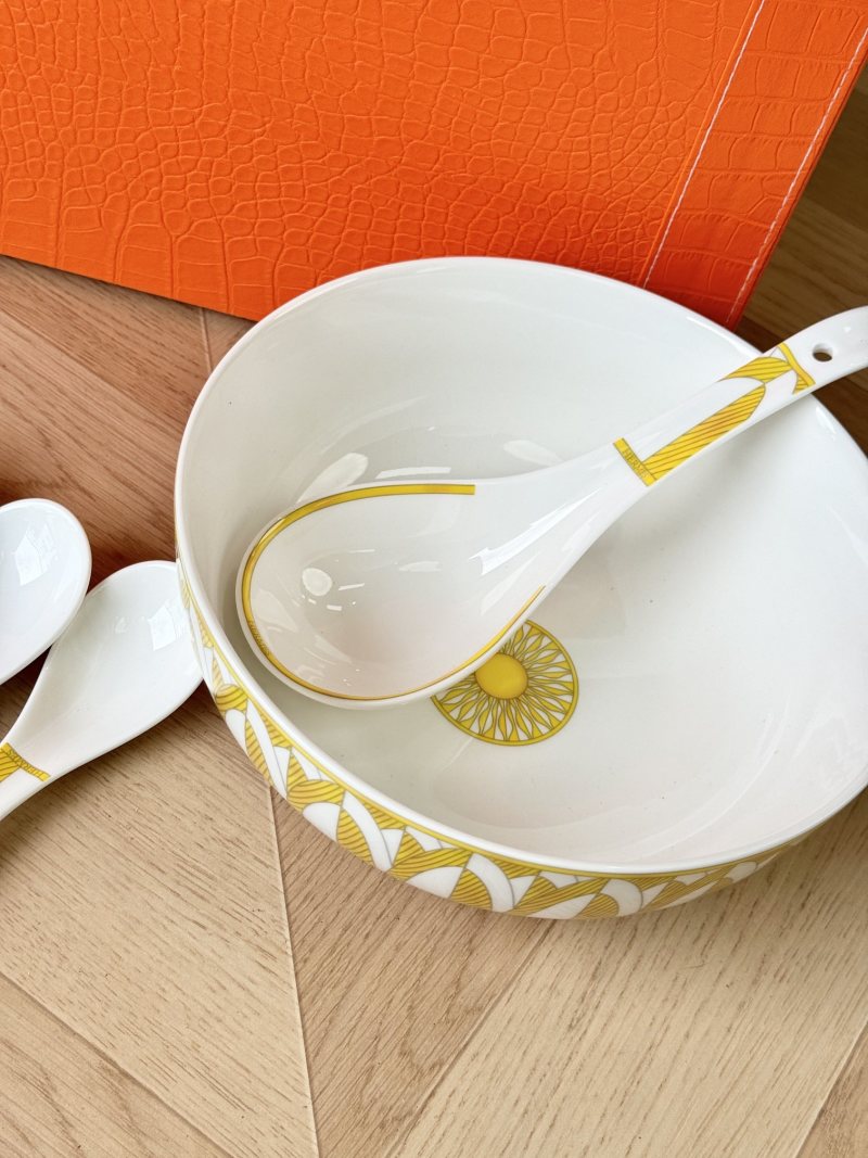 Hermès Paris Porcelain Spoon & Bowl Set - White Gold view
