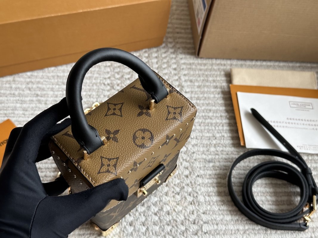 Louis Vuitton Monogram Box Bag Brown Gold Hardware view